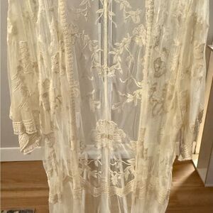 Time and Tru Cream Lace Embroidered Sheer Kimono